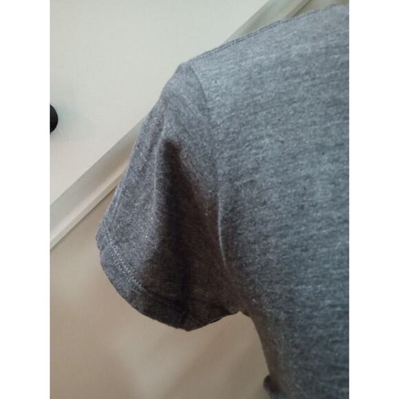 The North Face Women's Gray Slim Fit V Neck Short Sleeve Top Blouse Size Medium - Picture 7 of 13